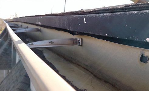 Constant water flow in your gutters with the Alu-Rex T-Rex installed by All Gutter Systems